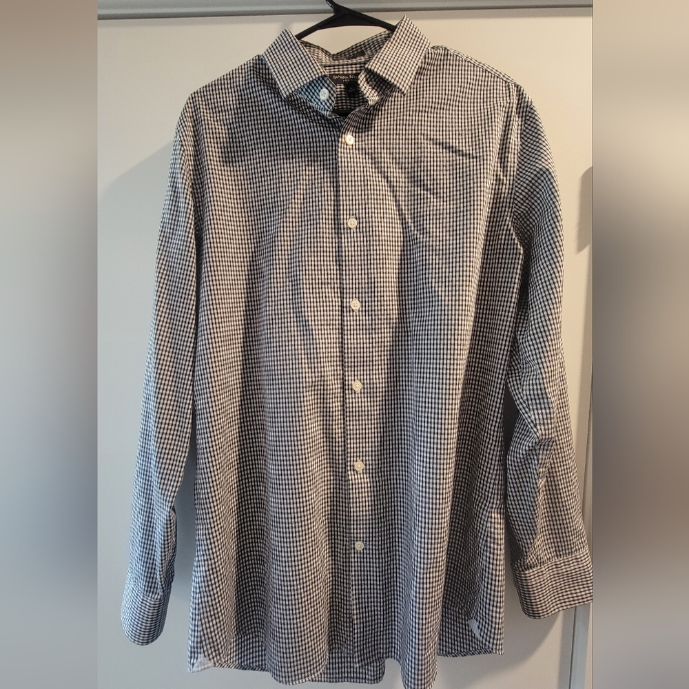 Banana Republic Men's Checkered Button-Up Size Large